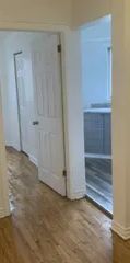 1 room apartment of 92m² in Montreal - Photo 2