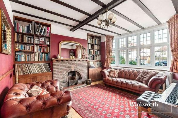 Friars Avenue, Whetstone, London, N20 - Photo 1