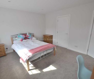 5 bedroom terraced house to rent - Photo 4