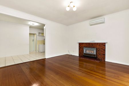 5 Oakham Avenue, Burwood East - Photo 2