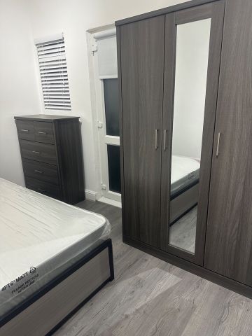 1 Bed Flat, Hindes Road Harrow, HA1 - Photo 5