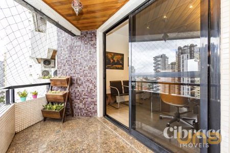 Apartamento no Água Verde de 304.15 m² com 3 quartos - Foto 5