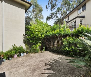 New Timber Floor and Walk to Station&excl;&excl;&excl; - Photo 4