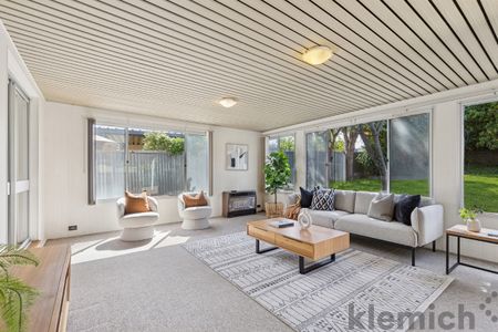 6 Waterview Crescent, O'Halloran Hill SA 5158 - House For Rent | Domain - Photo 2