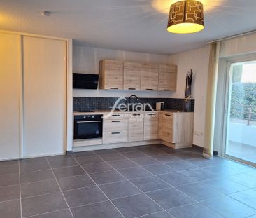 Location Appartement 1 pièce 29m² DRAGUIGNAN 83300 - Photo 2