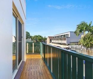 One Bedroom Unit in Heart of Hamilton! - Photo 5