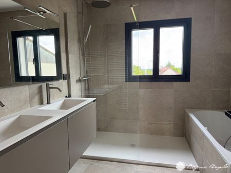 Location Maison 8 pièces 270m² CHAMBOURCY 78240 - Photo 4