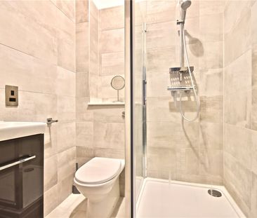 Challenge Court, Leatherhead, Surrey, KT22 7GS - Photo 2