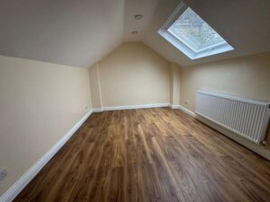 3 bedroom flat to rent - Photo 1