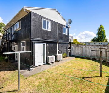 Two Bedroom Downstairs Unit in Avondale - Photo 3