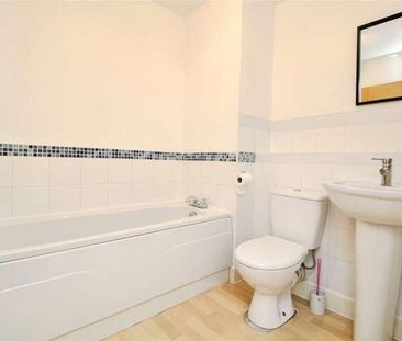 Gower Place, Fleming Road, Chafford Hundred, Essex, RM16 - Photo 6