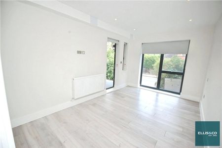 Woodside Park Road, N12, London - Photo 5