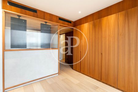 Flat for rent on Ràfols Street - Photo 4