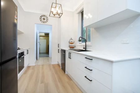 “A Lovely Brick Home” - Photo 4