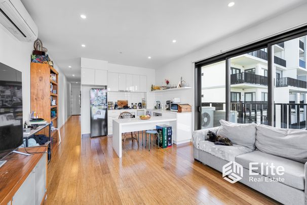 Unfurnished 2b1b Apartment in Brunswick West - Photo 1