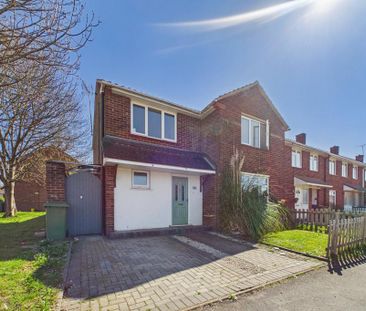 4 bedroom end of terrace house to rent - Photo 3