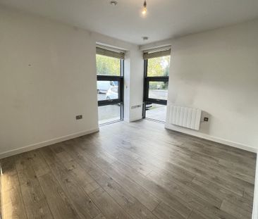 Edinburgh Gate - Photo 6