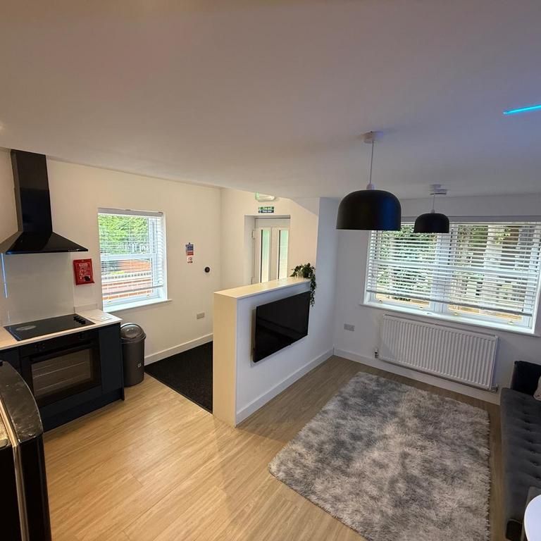 2 bedroom flat to rent - Photo 1