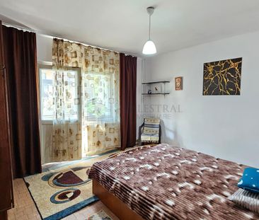 Apartament 3 camere Intrare Racadau , str. Carpatilor - Fotografie 3