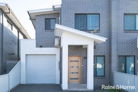 37A Foxlow Street, Canley Heights, NSW 2166 - Photo 4