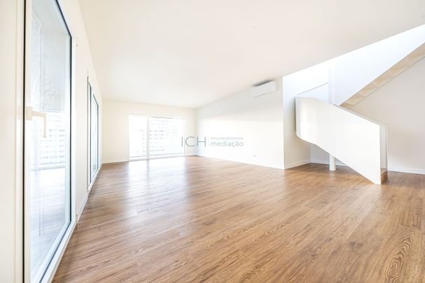 Apartamento T4 em Lisboa - Photo 1