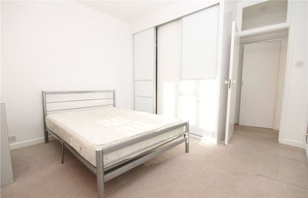 Charcroft Court, Westwick Gardens, W14 0BX - Photo 4