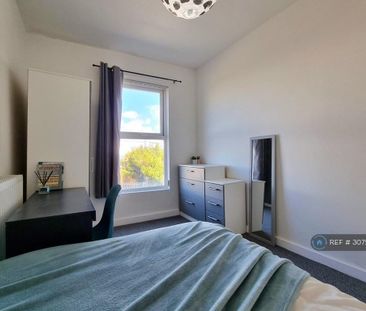 4 bedroom terraced house to rent - Photo 5