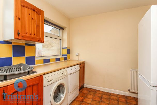 3 bed Flat for Rent - Photo 1