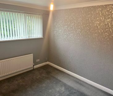 3 bed terraced house to rent in Holmefields Road, Middlesbrough, TS6 - Photo 2