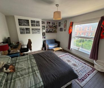 5 bedroom semi-detached house to rent - Photo 4