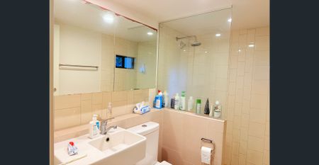 This 2-bedroom, 2-bathroom unit is available in both furnished and unfurnished options. - Photo 5