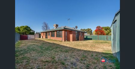 BROOKDALE - 4X2 - PRIVATE SPACIOUS BACKYARD - Photo 5