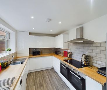 6 bedroom house of multiple occupation to rent - Photo 6
