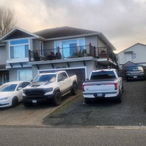 2br - 950ft2 - Walk-out, Suite in Executive Home - Photo 2