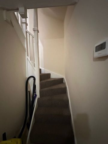 Room in a Shared House, Helmore Road, IG11 - Photo 4