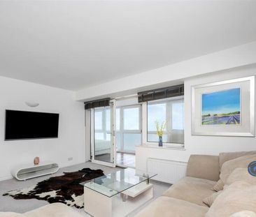 2 bedroom penthouse to rent - Photo 3