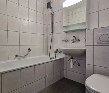 Charming 2-room apartment bathed in light - Photo 5