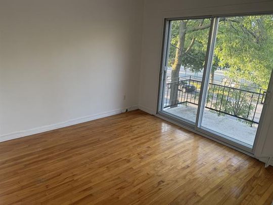 2748 Av. Mercier - Photo 1