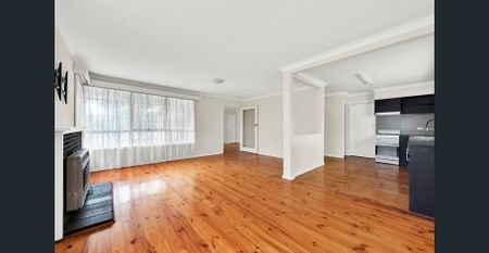 Modern 3-Bedroom Home in Prime Seaford Location - Photo 3