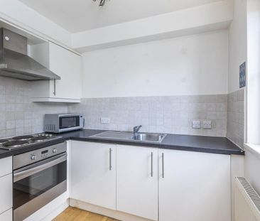 Studio to rent - Photo 6