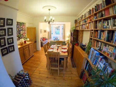 5 Bed End Terrace, Lansdowne Lane, SE7 - Photo 5