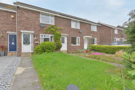 2 bedroom terraced house to rent - Photo 3