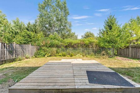 For Lease - 1811 Esterbrooke Drive Unit# Basement, Oshawa, Ontario - Photo 2