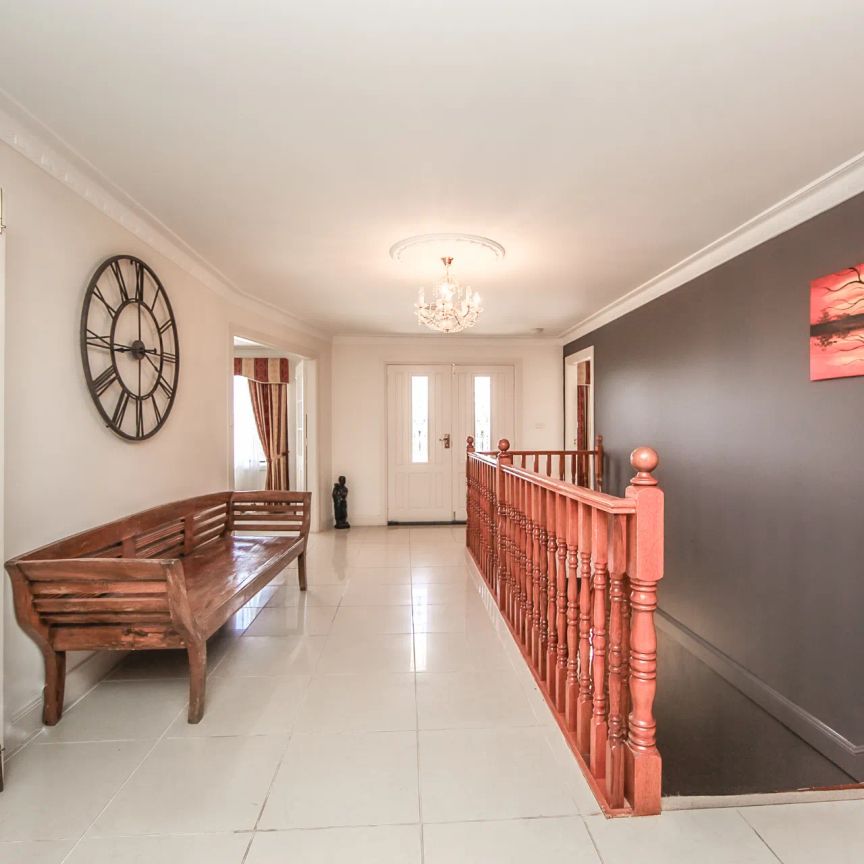 SHARE HOUSE - Perfect Student or FIFO Accommodation - Photo 1