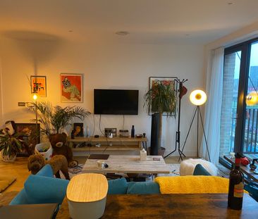 1 Bed Flat, Wild Flower Gardens, E3 - Photo 4