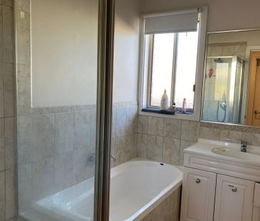 Neat family home - Photo 6