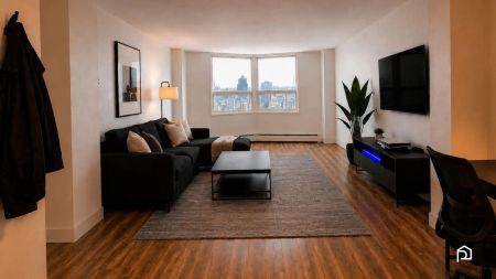 The District Apartments — Standard 1 Bed - Photo 5