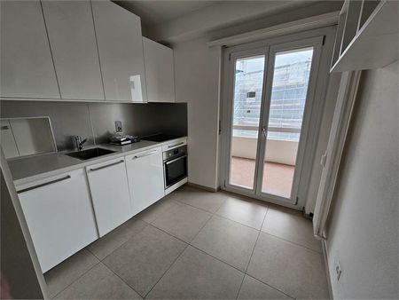 Pregassona, affito 2.5 locali con balconi - Photo 3