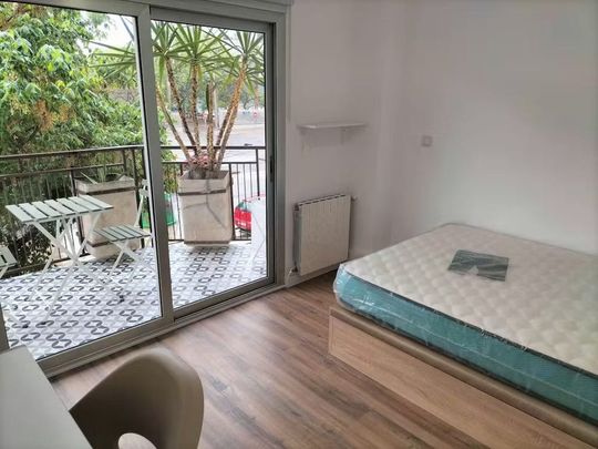 Plaça d'Hondures, Valencia, Valencian Community 46022 - Photo 1