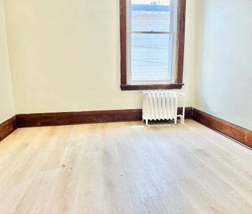 For Lease - 215 Rosewood Road, Hamilton, Ontario - Photo 1